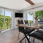 Haus Waldblick Holiday home Saal